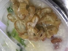 及第粥及艇仔粥-银记肠粉店(市二宫店)