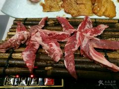 黑猪五花肉-猪啊牛呀羊啊铜盘烤肉(正大广场店)