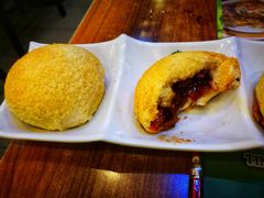 酥皮焗叉烧包-添好运点心专门店(深水埗店)