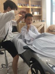 -奇怪的独角兽亲子理发沙龙