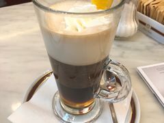 -Cafe Sacher(WIEN)