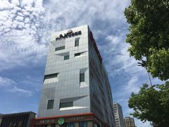 -万达广场(松江店)