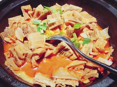 千岛湖笋干煲-姜君·千岛湖鱼头馆(浦东大道店)