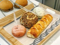 -焙丽拾光(麦凯乐直营店)