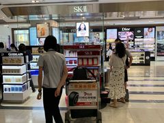 -日上免税店(三径路t3店)