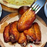 双子塔下的这家餐酒吧尊的美呆！！