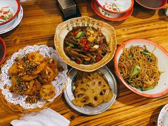 梅干菜烧鸡爪-冶建镜子·老南昌大排档·江西虾王(总店)