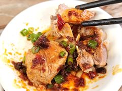 -鲁朗纳麦石锅鸡庄园