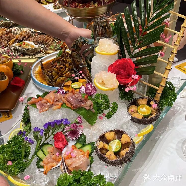 在威尼斯水城吃小龙虾，风景绝了