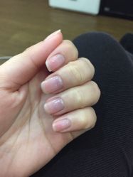 -生活指亮美甲店