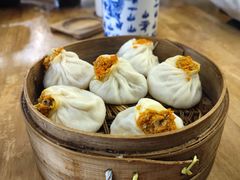 蟹黄小笼汤包-常鲜德乐购迎桂馒头店(麻巷公寓店)