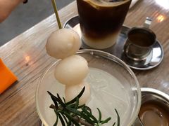 啡仔笑（荔枝美式苏打）-无牌咖啡&酒馆