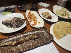 -青瓦餐厅·生鱼片·韩园烤肉(西塔店)