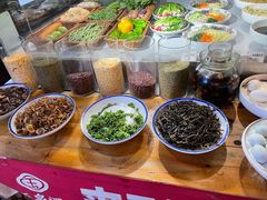 -鱼窝棚柴火铁锅炖(富山屯店)