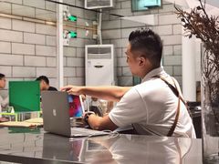 -RWORK·COFFEE(滨江店)