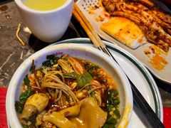 -蜀辣居鲜货老火锅(双流万达店)