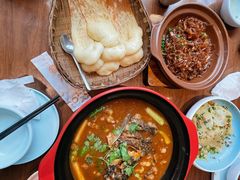 -有红鸡毛店·川菜(建设路店)