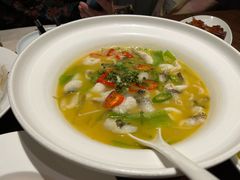 -港丽餐厅(正大店)