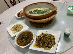 -天目湖刘老四农庄
