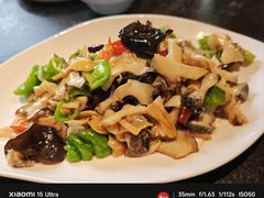 -五谷丰登农家院·地道胶东菜·海鲜烧烤(威海店)