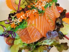 -Chom Cafe and Restaurant