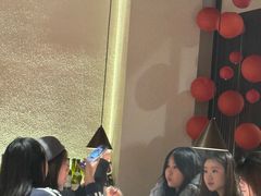 -肆海小川菜酒馆Wine Bistro (青年路店)