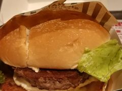 双层安格斯厚牛芝士堡-麦当劳(水坑尾街店)