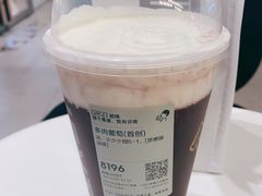 -喜茶(杭州滨江宝龙店)
