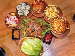 -肥肥虾庄·金牌油焖大虾(杨园滨江时代walk店)