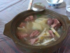 馄饨老鸭煲-老品芳