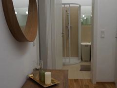 -维也纳国际机场