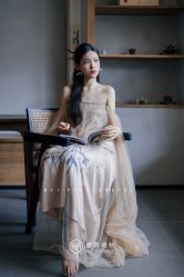 -曼青婚纱礼服馆