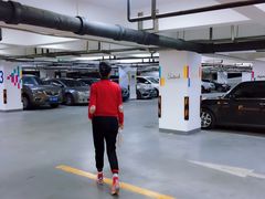 -大宁国际商业广场-地下停车库