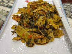 -蔼若春.传承三十年云南菜(金碧公园店)