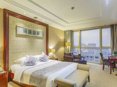 -庞大滦州国际大酒店