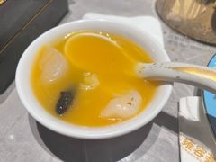 -雍容荟帝王蟹活龙虾展台自助(IFS黑金店)