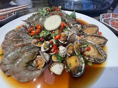 -日进一片海.生腌海鲜火锅.宵夜烧烤(三里屯总店)