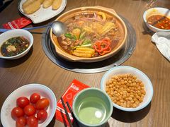-蔡婶牛腩牛杂煲(长安万科店)