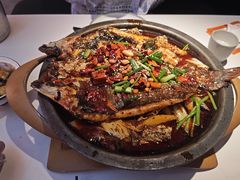 -鸣记脆皮烤鱼·海鲜烤鱼(三八广场店)