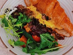 鹅肝滑蛋可颂全餐-玲婧胡同·生日蛋糕·餐厅(嘉里城店)