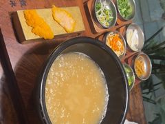 -银米·云南传统过桥米线(双廊黑金冠店)
