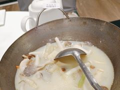 -万龙洲海鲜(大兴绿地缤纷城店)