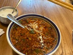 -云阿蛮云南生烫牛肉米线(奉贤路店)