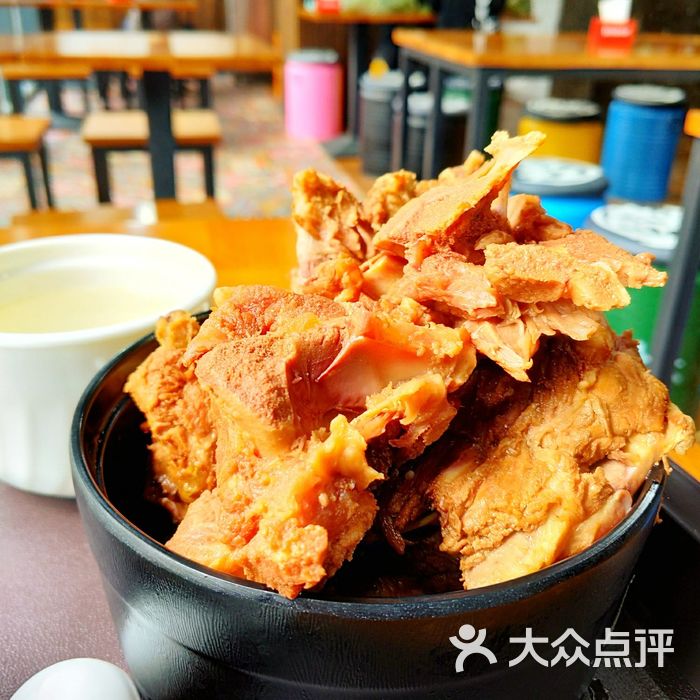 郑氏餐饮犟骨头排骨饭