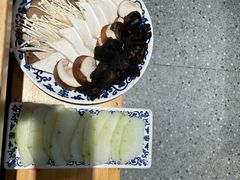 -东镇老火锅(长春路首店)