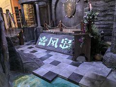 -暴风岛沉浸式体验馆(百联世纪店)