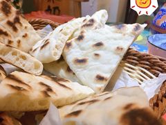 锡伯大饼-一个勺子新疆锡伯主题私房菜(红墙巷49号院店)