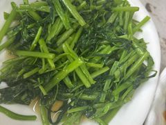 -东北四季饺子王(华山路店)