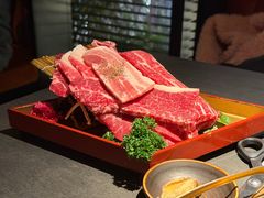 -铭牛烧肉·和牛海鲜自助(高新月牙湖店)