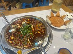 -乡土特色.冷锅鱼.牦牛肉汤锅